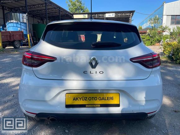 2022 MODEL CLIO OTOMATİK KAZASIZ