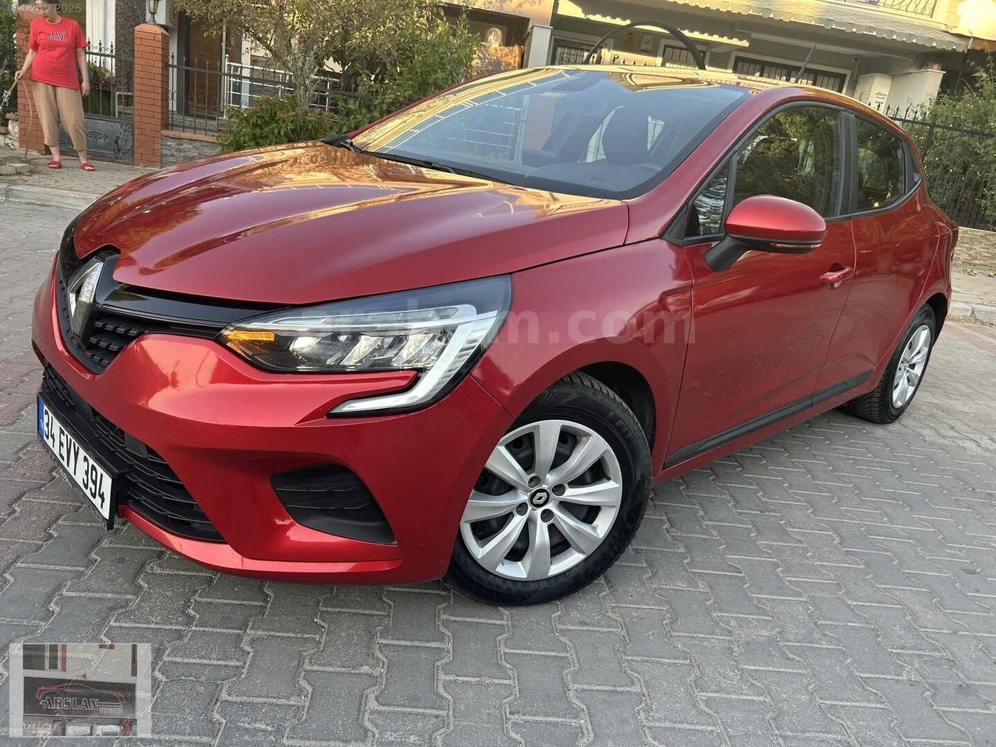 Galeriden Renault Clio 1.0 TCe Joy 2021 Model İzmir 93.946 km Kırmızı 6