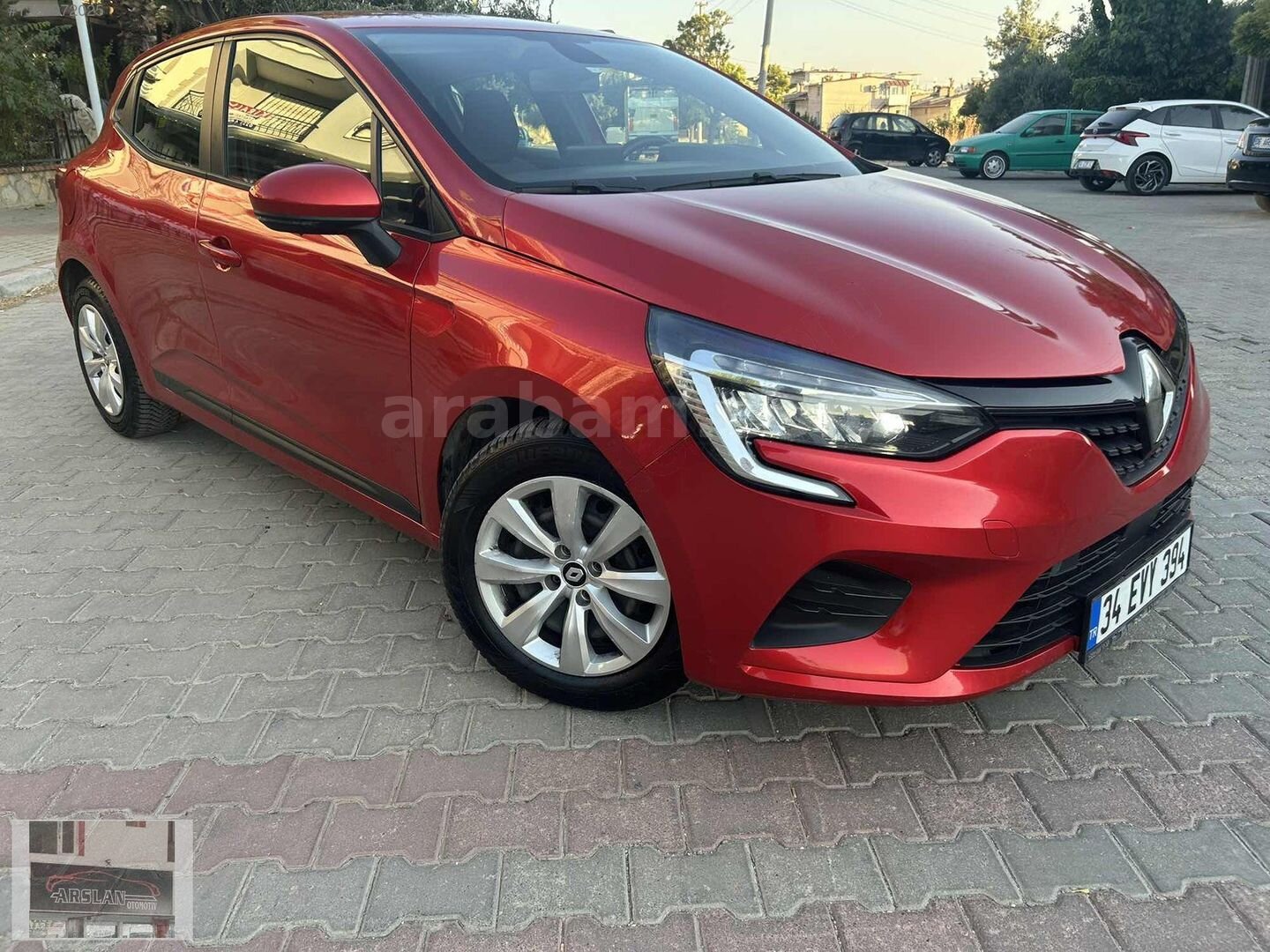 Galeriden Renault Clio 1.0 TCe Joy 2021 Model İzmir 93.946 km Kırmızı 7