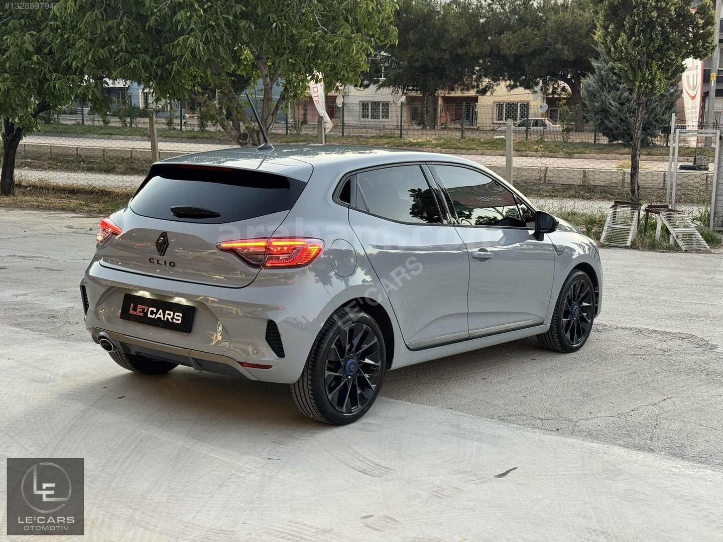 Galeriden Renault Clio 1.0 TCe Techno Esprit Alpine 2024 Model Afyonkarahisar 20.000 km Gri 5