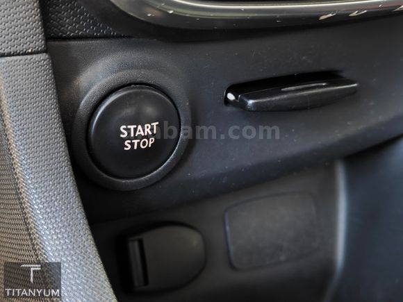 TİTANYUM OTOMOTİV 2015 RENAULT CLİO 1.2 16V TOUCH 72binKM
