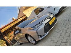 TOYOTA COROLLA 1.8 HYBRiD 2020 MODEL OTOMATİK 207000 KM DE