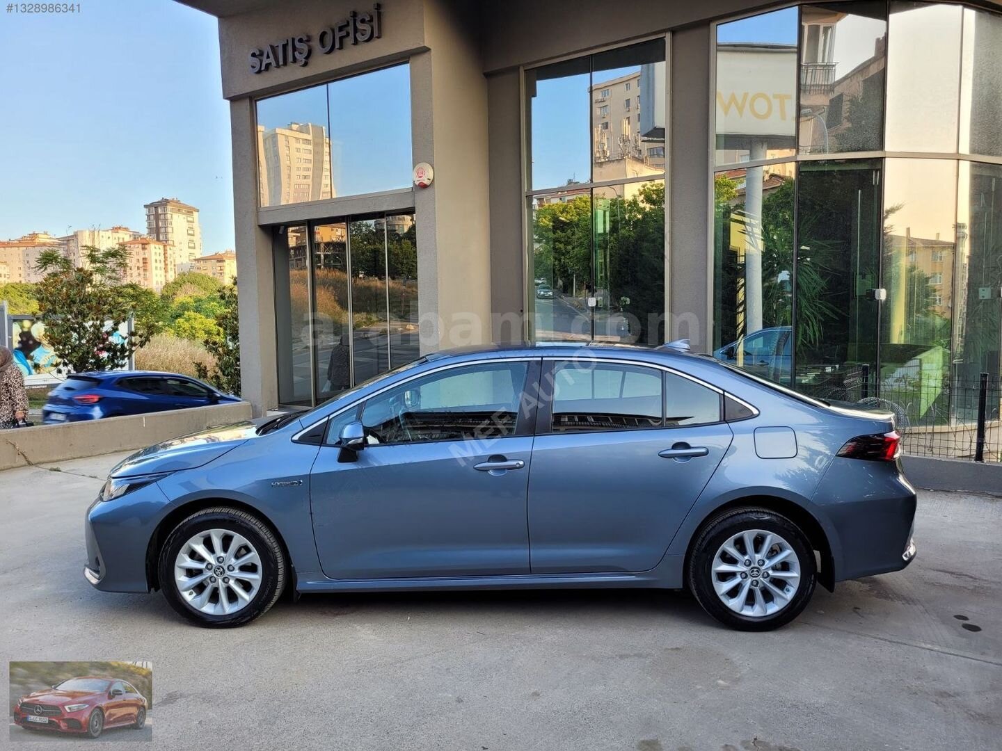 Galeriden Toyota Corolla 1.8 Hybrid Dream 2022 Model İstanbul 86.000 km Mavi 4