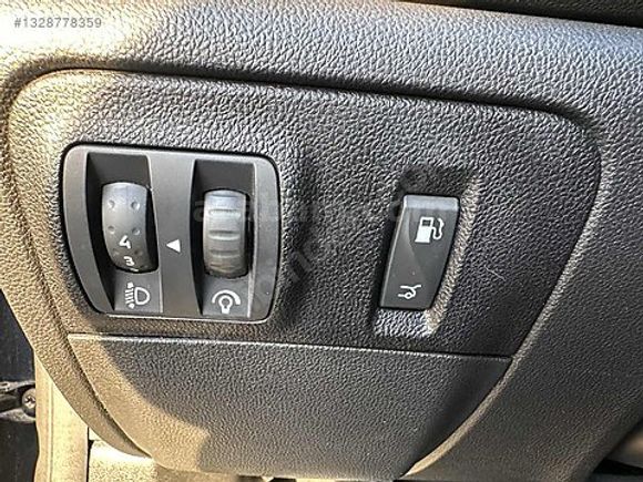 AUTO TİCARET 2018 MEGANE 185KM GERİ GÖRÜŞ KAMERA FUL PAKET TOUCH