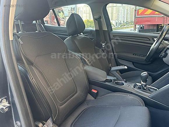 AUTO TİCARET 2018 MEGANE 185KM GERİ GÖRÜŞ KAMERA FUL PAKET TOUCH