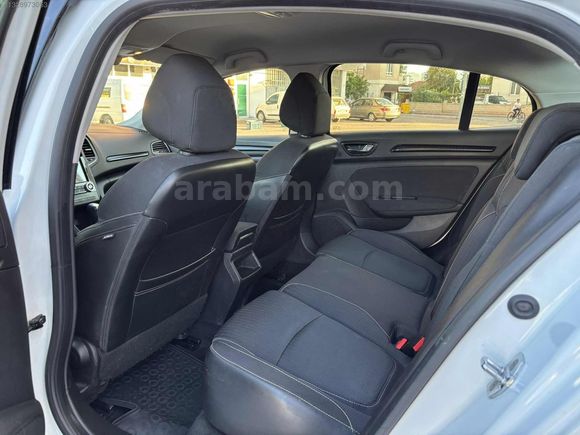 GLC MOTORS 1.5DCİ TOUCH PLUS EDC TESLA EKRAN TERTEMİZ