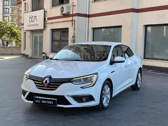GLC MOTORS 1.5DCİ TOUCH PLUS EDC TESLA EKRAN TERTEMİZ