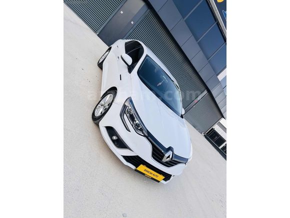 2017 HATASIZ 1.5 dCi Otomatik Touch Paket