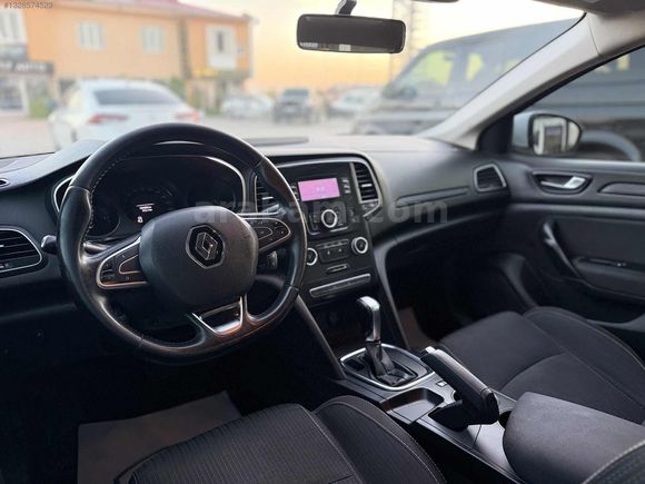 2019 MODEL 184000 KİLOMETREDE RENAULT MEGANE 1.5DCI TOUCH