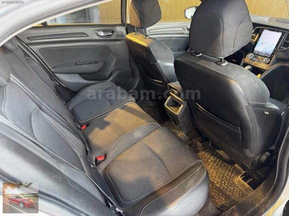 ATİK OTOMOTİV'DEN RENAULT MEGANE OTOMATİK