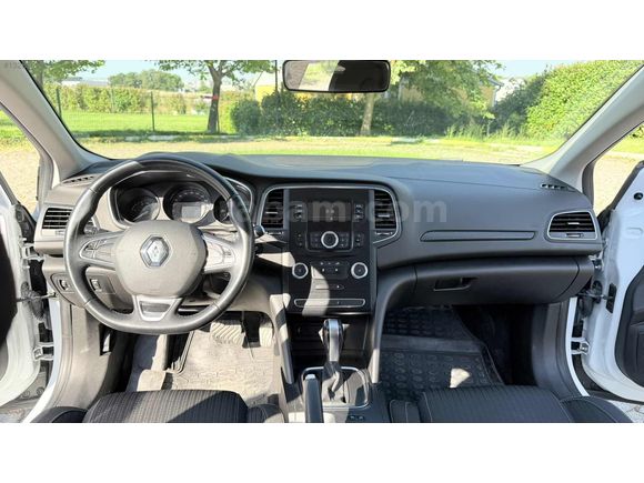MEGAN 1.5 DCİ HATASIZ BOYASIZ OTOMATİK