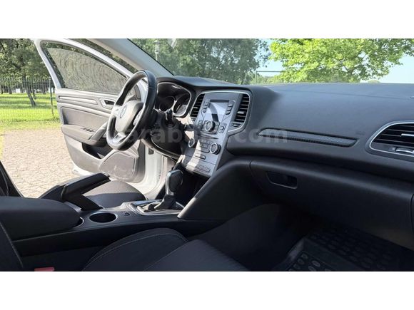 MEGAN 1.5 DCİ HATASIZ BOYASIZ OTOMATİK