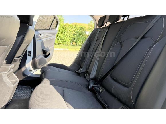 MEGAN 1.5 DCİ HATASIZ BOYASIZ OTOMATİK