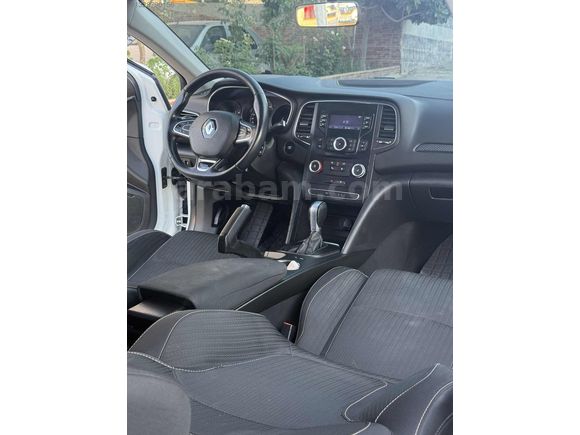 M-MECE AUTO/2018 MODEL/MEGANE 4/HATASIZ BOYASIZ/176.000KM'DE