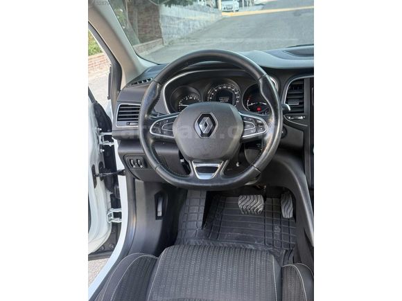 M-MECE AUTO/2018 MODEL/MEGANE 4/HATASIZ BOYASIZ/176.000KM'DE