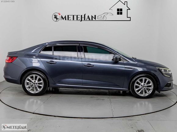 140000 km DİZEL OTOMATİK 1 PARÇA BOYALI MEGAN