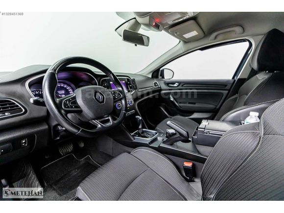 140000 km DİZEL OTOMATİK 1 PARÇA BOYALI MEGAN