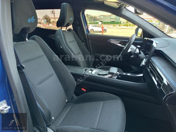 RENAULT AUSTRAL 2024 MODEL 1.3 ALPİNE CAM TAVAN+ELKTRİKLİ BAGAJ