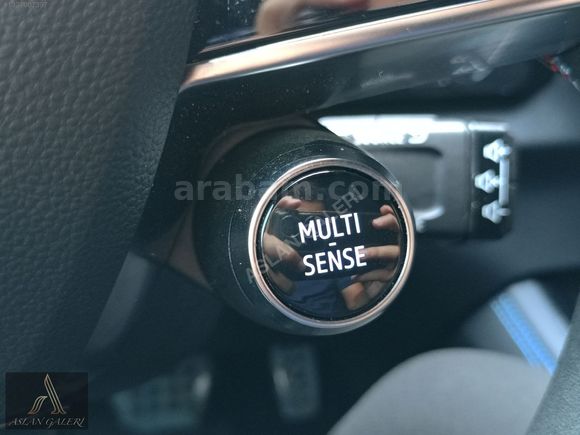 RENAULT AUSTRAL 2024 MODEL 1.3 ALPİNE CAM TAVAN+ELKTRİKLİ BAGAJ