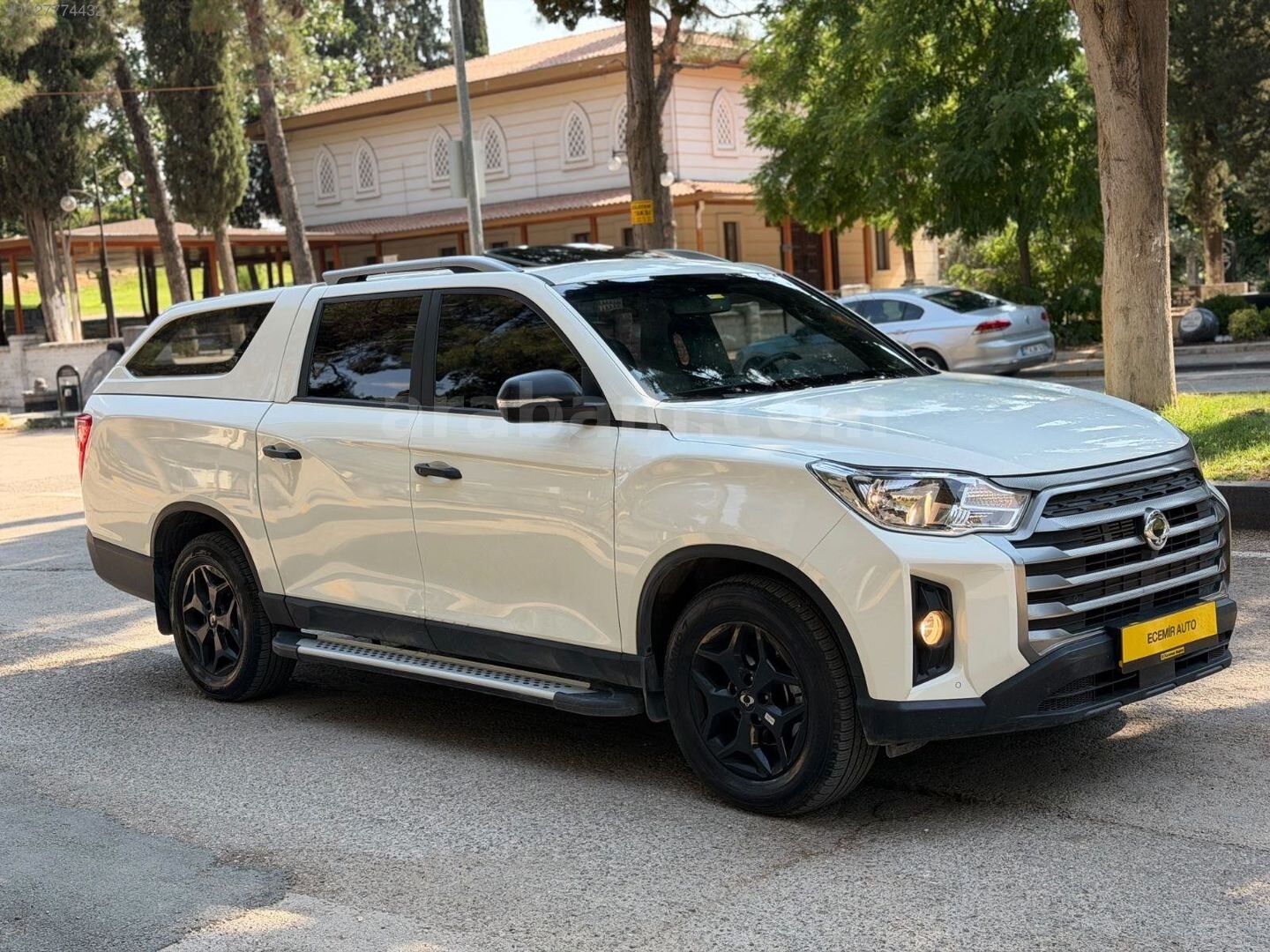 Galeriden KGM SsangYong Musso Grand 2.2 D Platinum Plus 2023 Model Gaziantep 23.000 km Beyaz 3