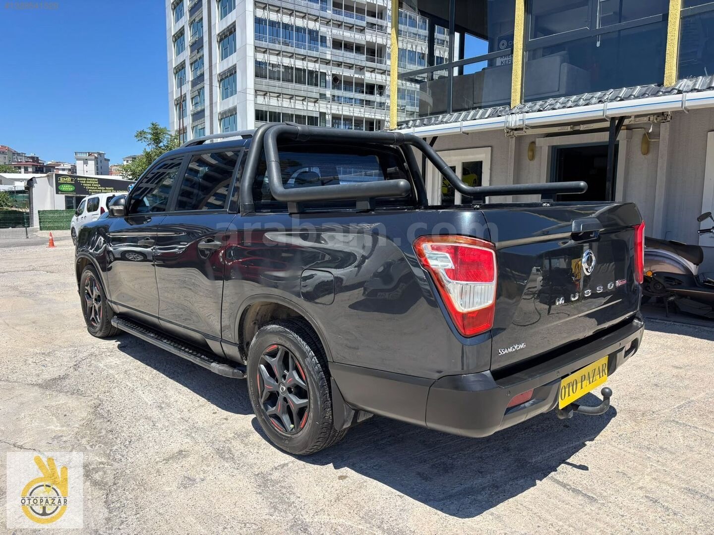 Galeriden KGM SsangYong Musso Grand 2.2 D Platinum 2022 Model İstanbul 104.000 km Gri 3