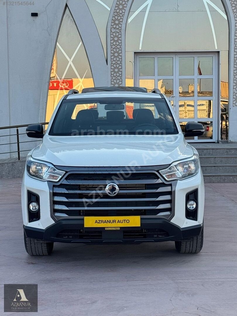 Galeriden KGM SsangYong Musso Grand 2.2 D Platinum Plus 2023 Model Gaziantep 28.000 km Beyaz 3