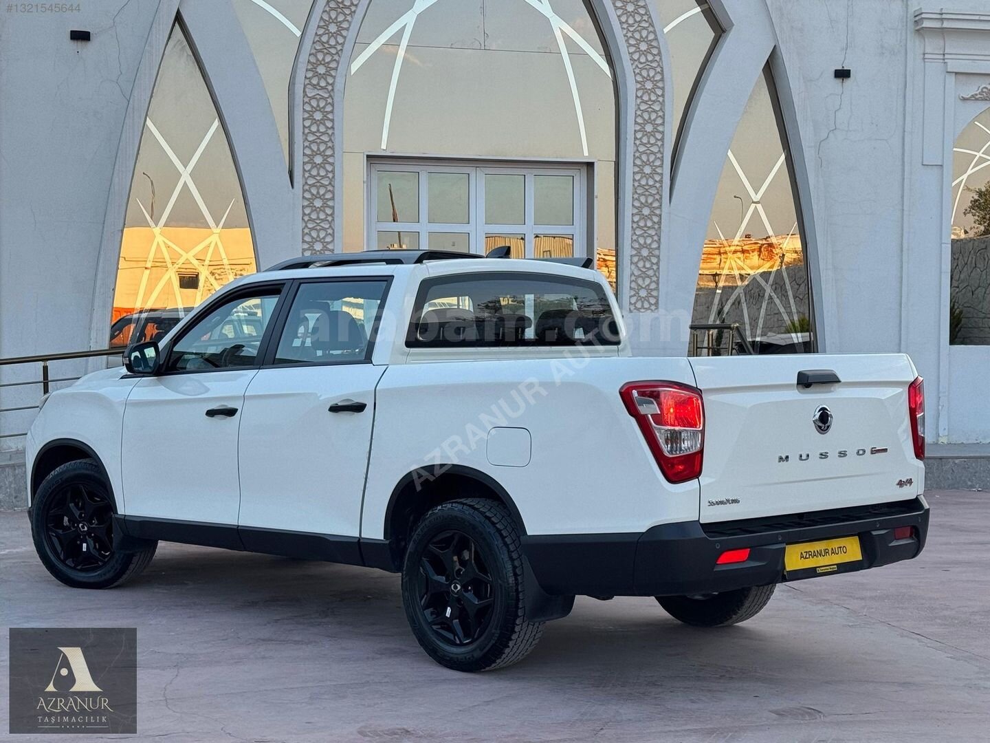 Galeriden KGM SsangYong Musso Grand 2.2 D Platinum Plus 2023 Model Gaziantep 28.000 km Beyaz 6