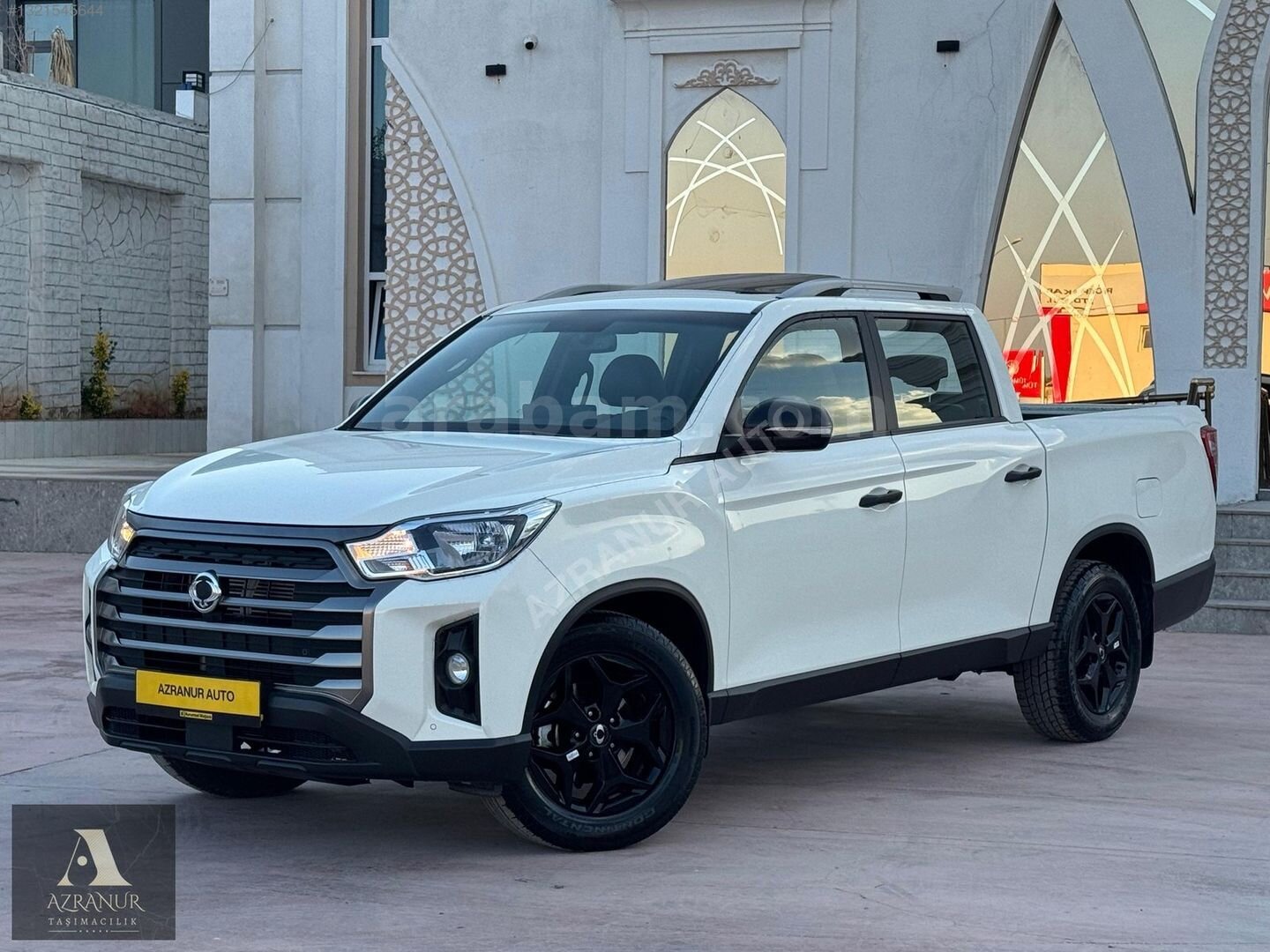 Galeriden KGM SsangYong Musso Grand 2.2 D Platinum Plus 2023 Model Gaziantep 28.000 km Beyaz 5
