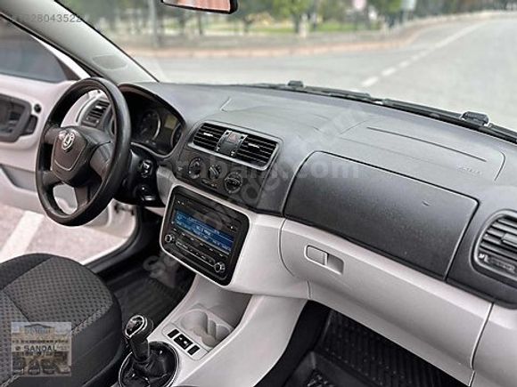 *SANDAL*2011 1.4 FABİA*KLİMA*MERCEK*DOLUSU*240 KM*FIRSAT ARACI!!