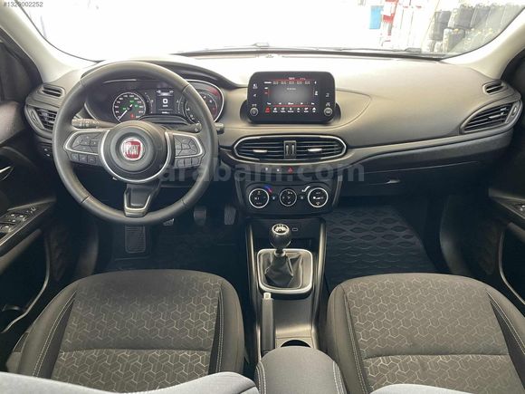 2023 1.4 FİRE EGEA CROS URBAN HATASIZ BOYASIZ MANUEL