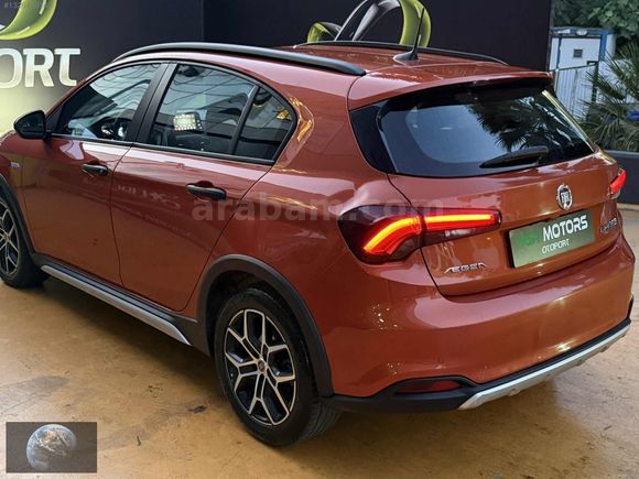 2024 MODEL EGEA CROSS OTOMATIK FUL SERVİS BAKIMLI İLK ELDEN