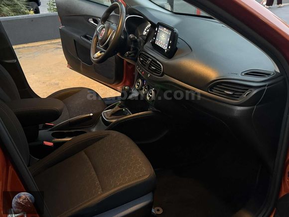 2024 MODEL EGEA CROSS OTOMATIK FUL SERVİS BAKIMLI İLK ELDEN