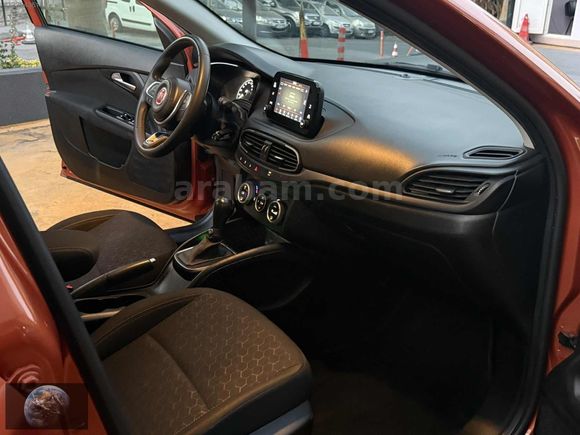 2024 MODEL EGEA CROSS OTOMATIK FUL SERVİS BAKIMLI İLK ELDEN