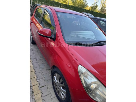 Öğretmenden temiz düşük km i20 