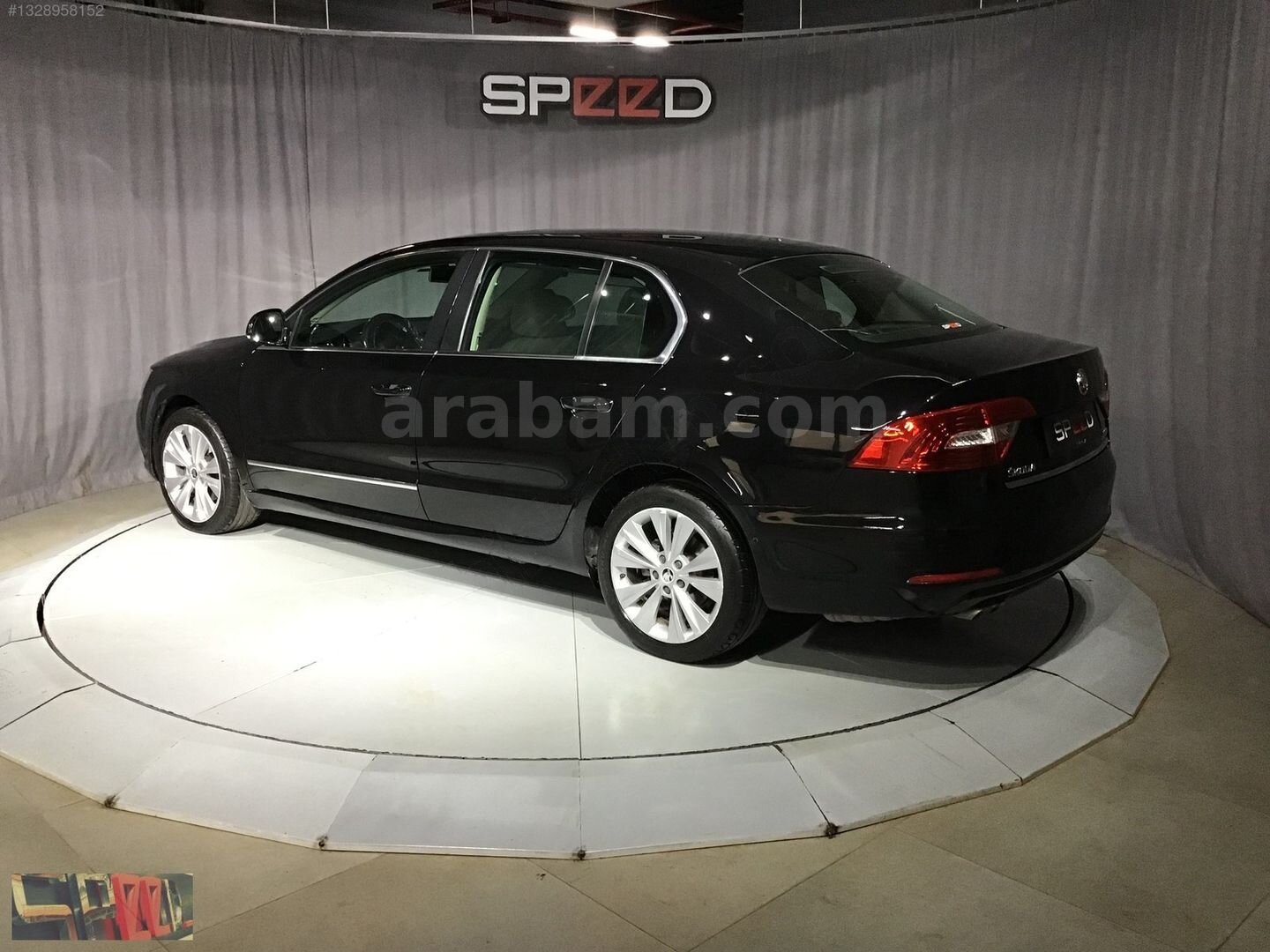 Galeriden Skoda SuperB 1.6 TDI Elegance 2014 Model İstanbul 216.326 km Siyah 4
