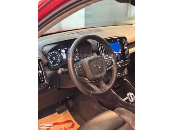 KARACA'dan 2023 VOLVO XC40 1.5 T2 PLUS DARK 41.000KM