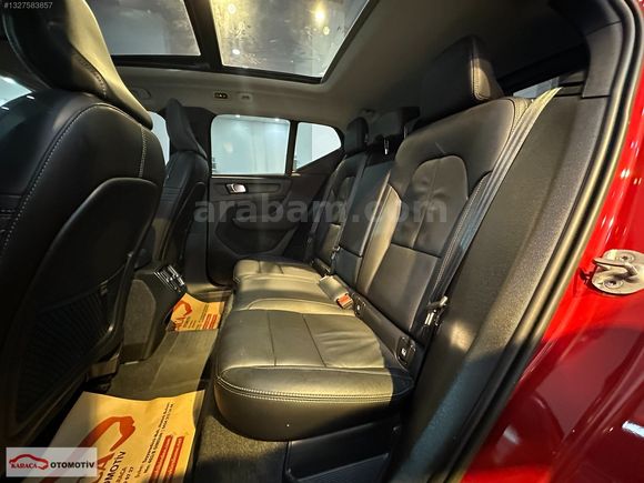 KARACA'dan 2023 VOLVO XC40 1.5 T2 PLUS DARK 41.000KM