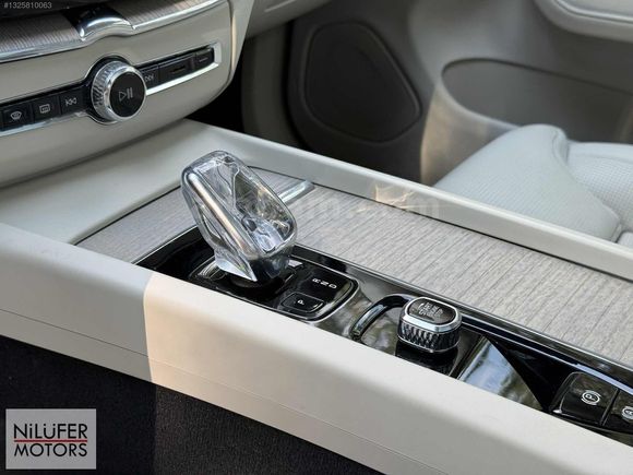 2022-BOYASIZ VOLVO XC60 B4 PLUS BRIGHT + İÇİ BEJ