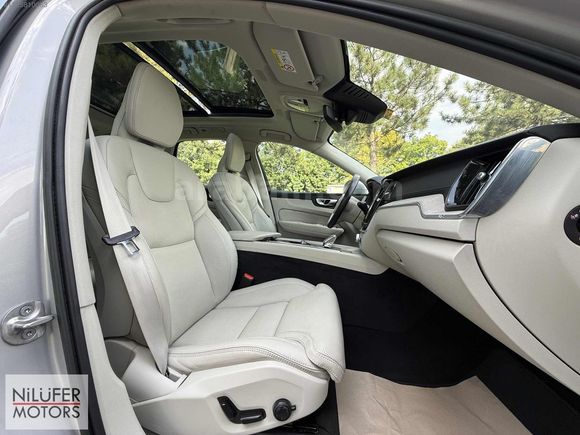 2022-BOYASIZ VOLVO XC60 B4 PLUS BRIGHT + İÇİ BEJ
