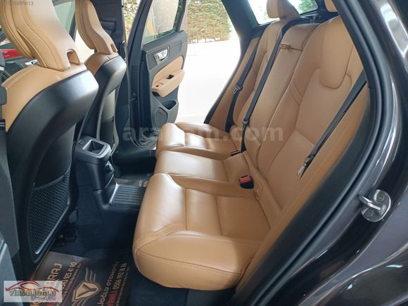 2022 VOLVO XC60 PLUS BRİGHT 46.000 KM 455 bg