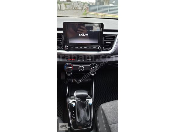 2022 MODEL KİA STONİC 30. 000 KM DE