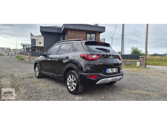 2022 MODEL KİA STONİC 30. 000 KM DE