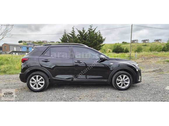 2022 MODEL KİA STONİC 30. 000 KM DE
