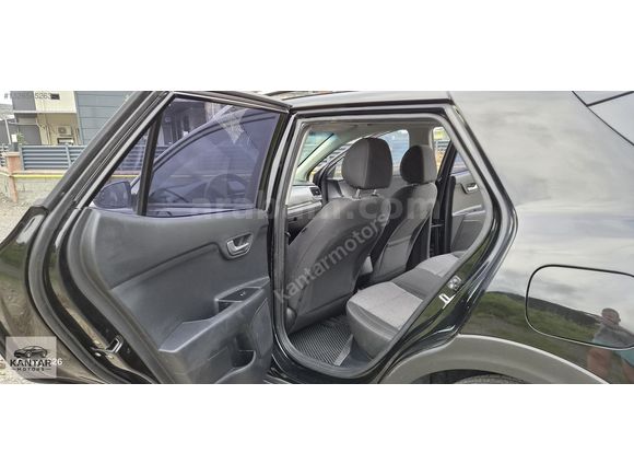 2022 MODEL KİA STONİC 30. 000 KM DE