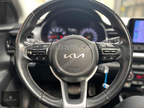 MERKAR'DAN 2021 KİA STONİC 1.4MPI ELEGANCE HATASIZ BOYASIZ