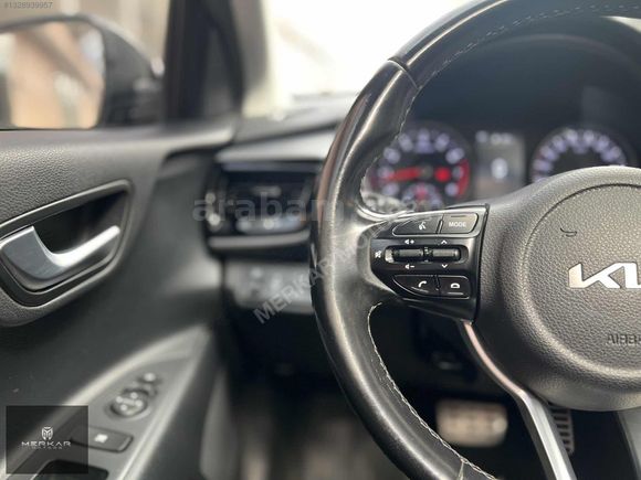 MERKAR'DAN 2021 KİA STONİC 1.4MPI ELEGANCE HATASIZ BOYASIZ