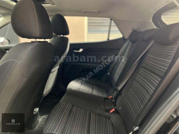 MERKAR'DAN 2021 KİA STONİC 1.4MPI ELEGANCE HATASIZ BOYASIZ