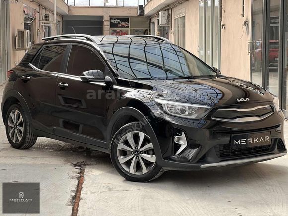 MERKAR'DAN 2021 KİA STONİC 1.4MPI ELEGANCE HATASIZ BOYASIZ