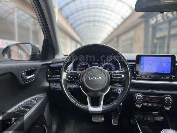 MERKAR'DAN 2021 KİA STONİC 1.4MPI ELEGANCE HATASIZ BOYASIZ