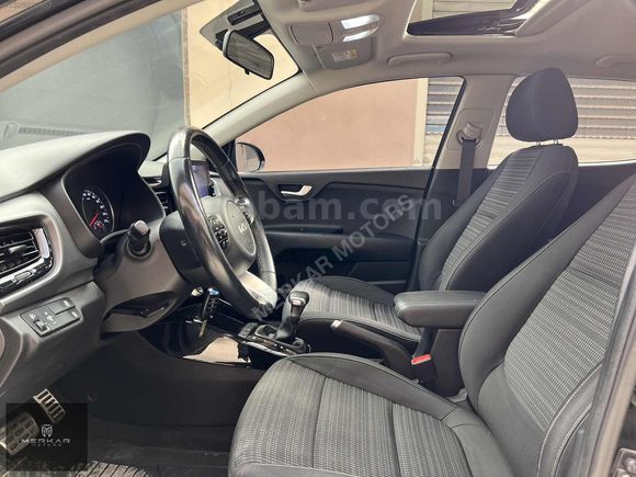 MERKAR'DAN 2021 KİA STONİC 1.4MPI ELEGANCE HATASIZ BOYASIZ